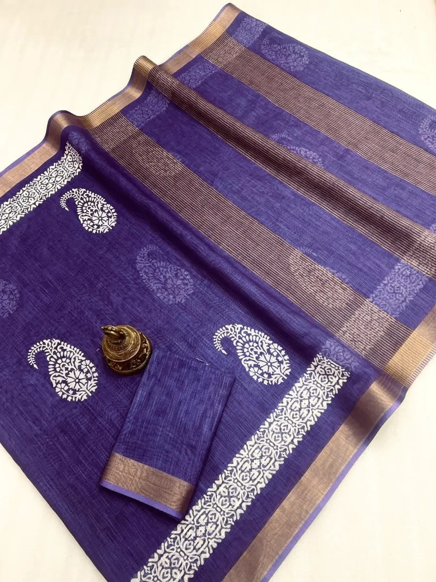 High-Quality Linen with a Luxurious Gold Jari Border for an Elegant Touch.